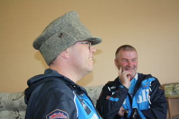Три новые шляпы и суровое сибирское гостеприимство – «Шляпники» едут в Барнаул