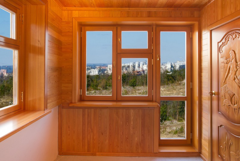 Двери и окна из натуральных материалов