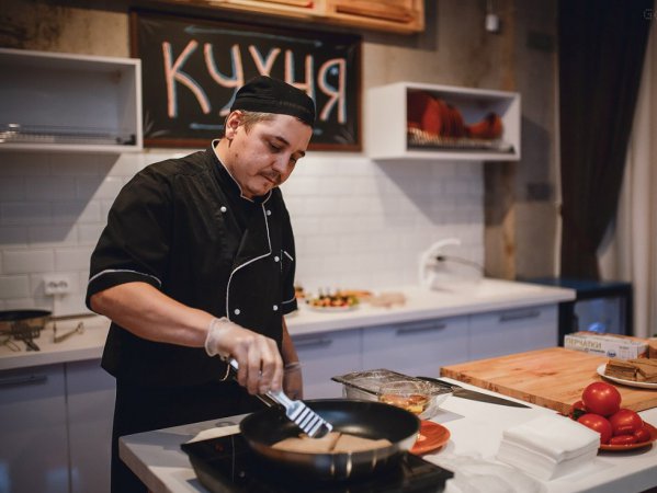 «В стиле 90-х»: в Кирове закрылся лофт-бар «Помидор»