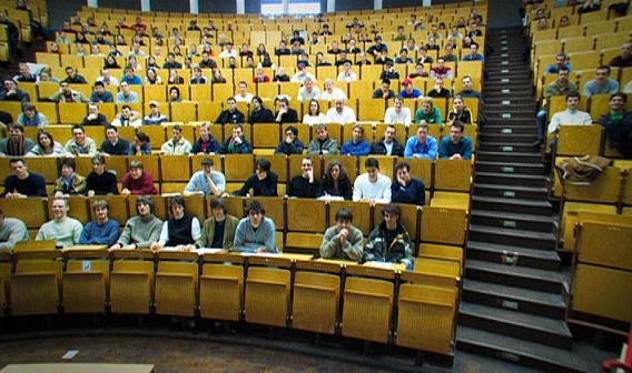 Число негосударственных вузов уменьшится в десять раз