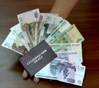 Талантливых вятских выпускников будут убеждать поступать в местные вузы с помощью денег