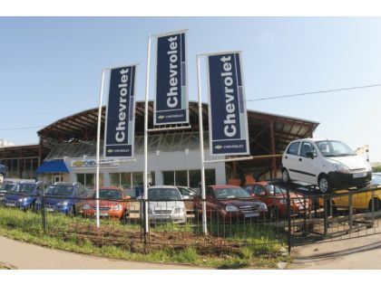 Кировское отделение Сбербанка России выдало 32 млн рублей автосалону «Союз» на реконструкцию его здания