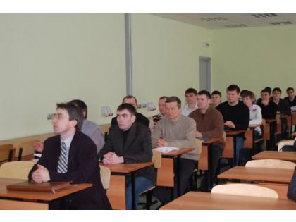 В первом полугодии на кировских предприятиях прошли переподготовку или получили новую специальность 470 человек